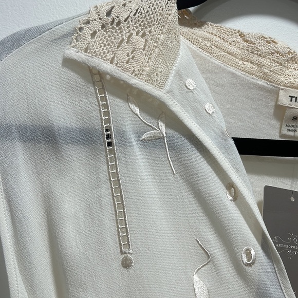 Anthropologie/Tiny Brand Ivory Lace Crochet Sleeveless Top, Size Small - Picture 2 of 10
